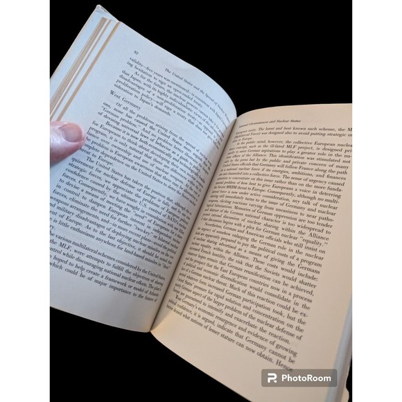 The United States and the Spread of Nuclear Weapons William B Bader 1968 Vintage - Picture 4 of 5